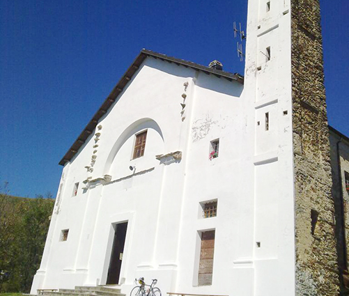 Sindaco mette all’asta una motocicletta per rifare una strada