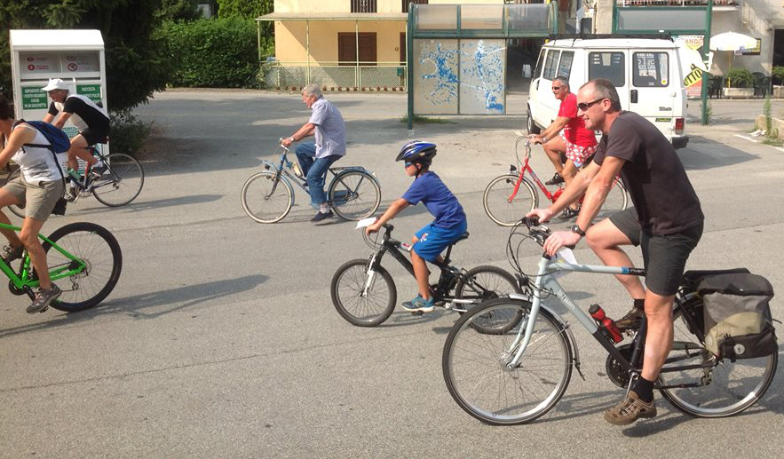 Pioggia battente e raffiche di vento rovinano la “Notte Bianca” di Cuorgnè