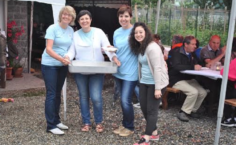 Busano: un successo “Camminar Mangiando” nei vecchi cortili del centro storico del paese