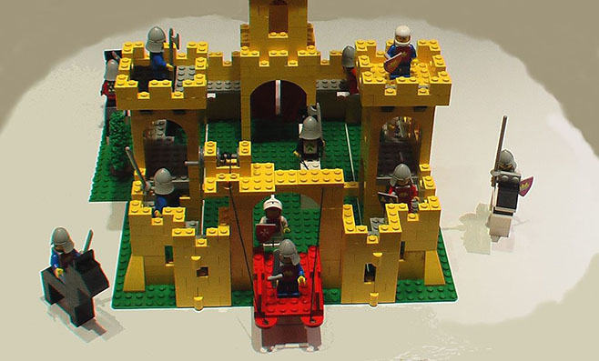 Lavoro: Lego, la storica azienda di mattoncini, aprirà uno store a Torino e cerca personale