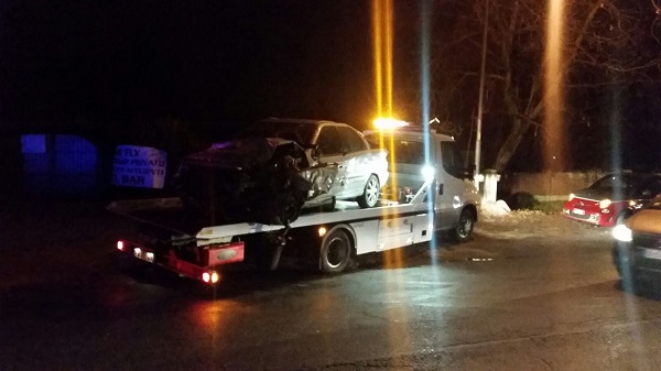 Castellamonte: auto finisce fuori strada e si ribalta. In ospedale una donna residente a Bosconero