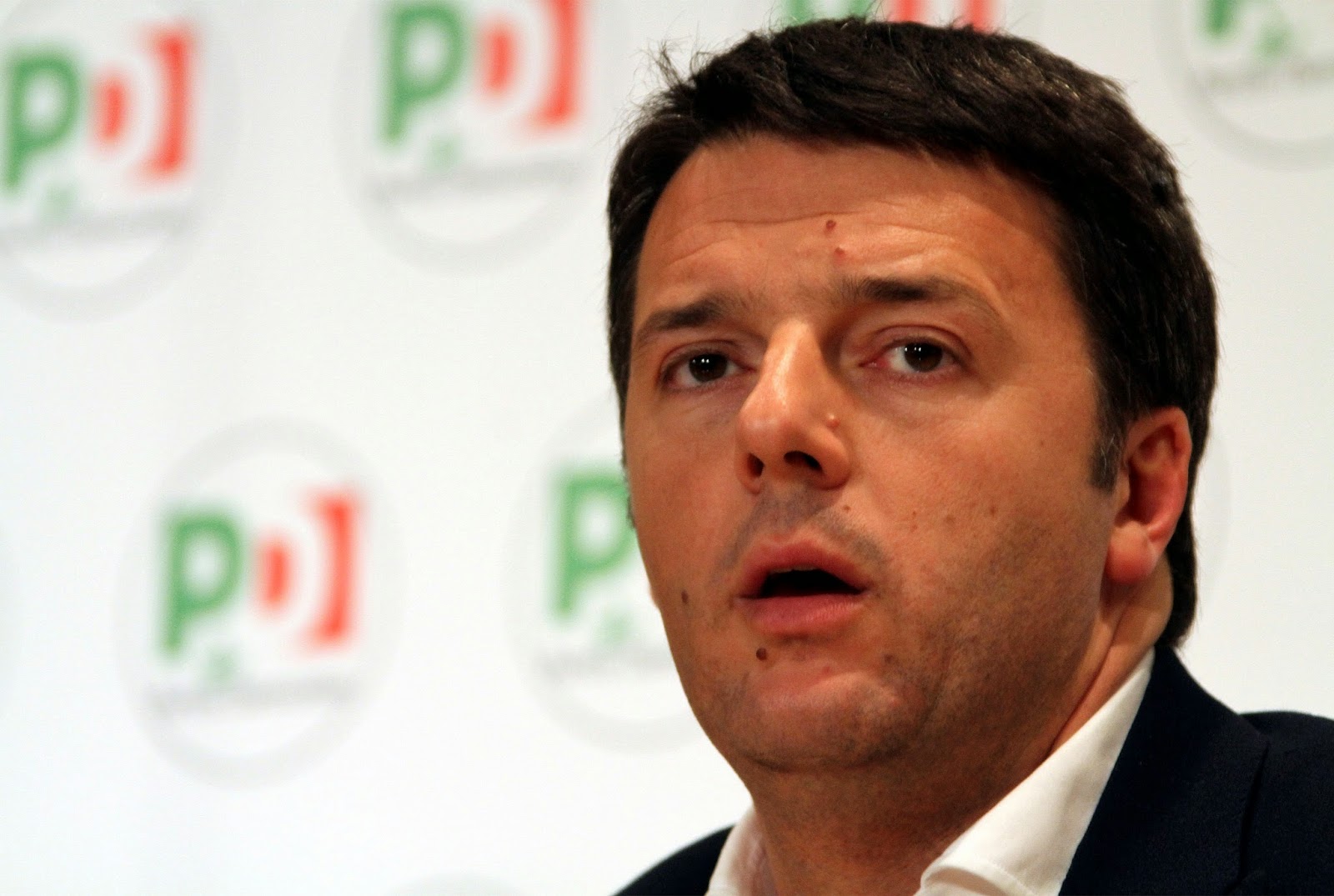 REFERENDUM, VITTORIA SCHIACCIANTE DEL NO. RENZI ANNUNCIA LE DIMISSIONI IMMEDIATE