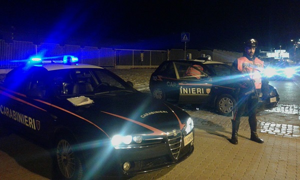 Borgomasino: due fratelli arrestati per un furto da 200mila euro in un negozio sportivo di Aosta