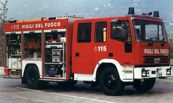 Caselle, vigili del fuoco in difficoltà e la popolazione si mobilita per acquistare una nuova autopompa