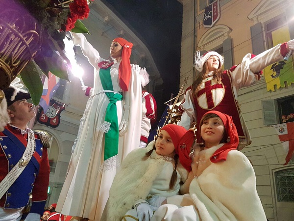 Carnevale da record anche su Facebook. Il popolo dei social ha preferito Ivrea a Venezia e Viareggio