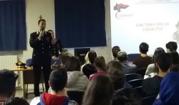 Ivrea-Cuorgnè: gli studenti delle scuole superiori canavesani a lezione di legalità dai carabinieri