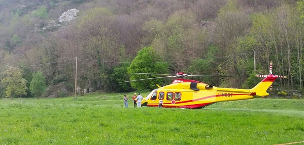 Momenti di paura a Bosconero: bambino di 6 anni investito in strada da un’automobile. Si salverà