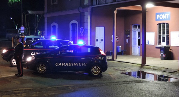 Pont, evade dai domiciliari il maniaco che si era masturbato in ospedale. Arrestato dai carabinieri