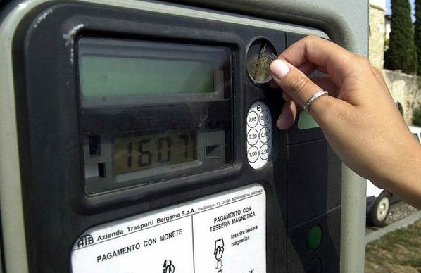 Venaria, bufera giudiziaria sui nuovi parcometri. La procura di Ivrea ipotizza la turbativa d’asta