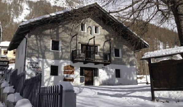 Ceresole Reale, accorato appello dell’Uncem: “Salviamo la biblioteca dedicata a Gianni Oberto”