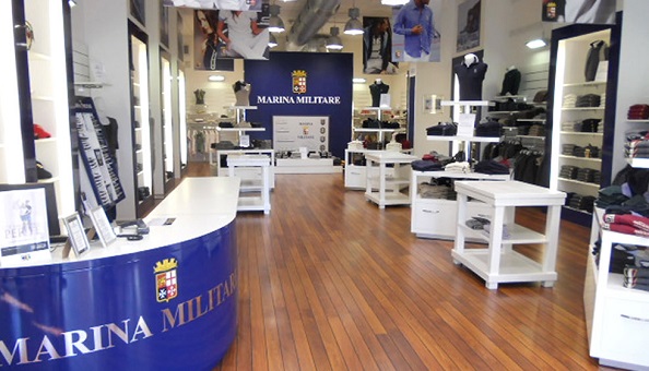 Aeroporto di Caselle: “sbarca” nello scalo il primo store virtuale della Marina Militare Sportswear