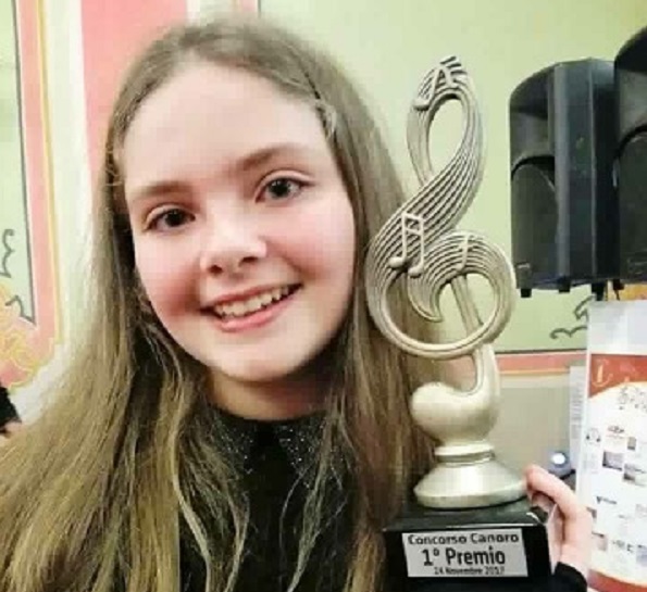 Valperga: al concorso canoro “Note D’Oro”, Valentina Decaroli, 11 anni, ha vinto il primo premio assoluto