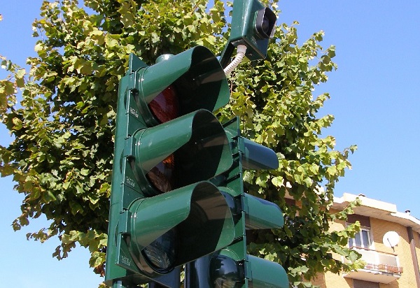 Arrivi da Caselle e passi con il rosso? 167 euro e -6 punti: attenti al nuovo occhio elettronico a Torino