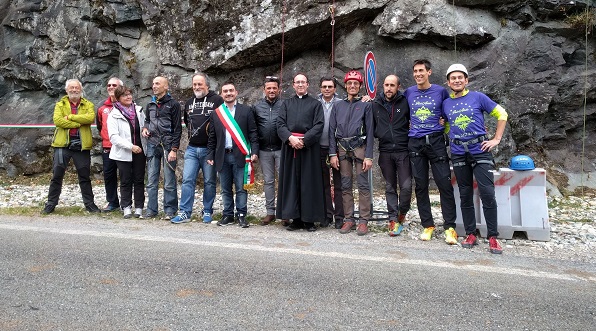 Ingria, inaugurata la palestra di roccia. Il sindaco de Santis: “Vetrina per l’intera Valsoana”