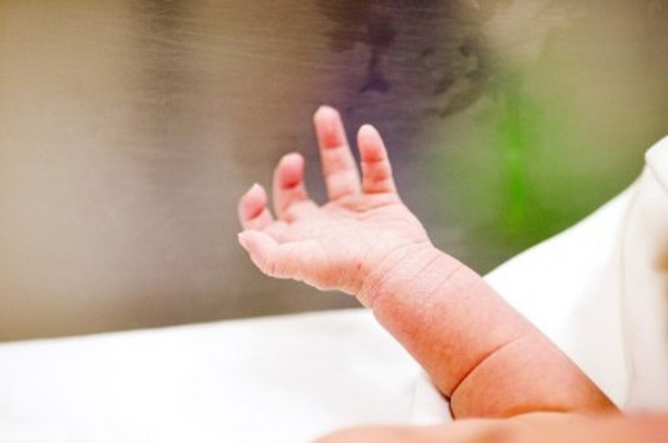 CHIVASSO, MUORE UNA NEONATA DI VENTI GIORNI. LA PROCURA APRE UN’INCHIESTA