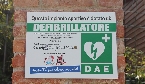 Rivara: un defibrillatore nella sede degli “Amici del Mulino” per salvare vite in caso di infarto