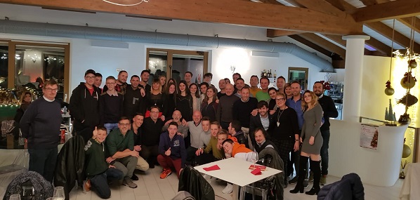 Affollata apericena natalizia del Tennis Club di Favria per il tradizionale scambio di auguri