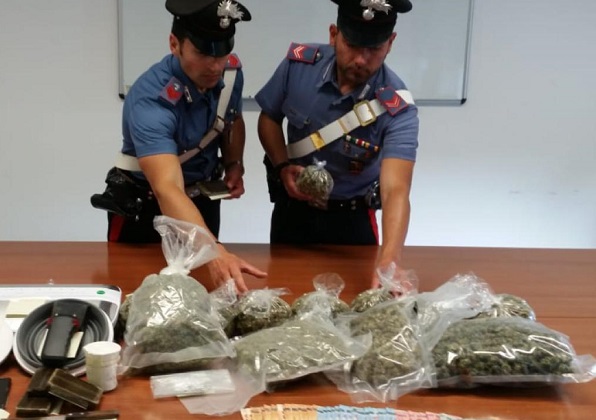 Faceva il “pony express” della droga. Arrestato dai carabinieri operaio ciriacese di 29 anni
