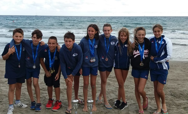 I “Giovani Nuotatori Canavesani” terzi negli Esordienti. Francesco Roffino conquista l’oro