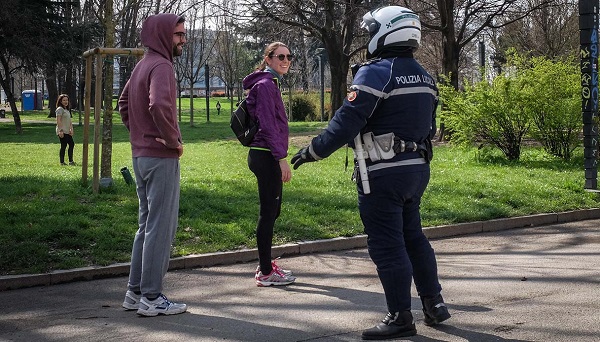 Coronavirus: il Piemonte verso nuove misure restrittive. Parchi chiusi e limitazioni alle attività all’aria aperta