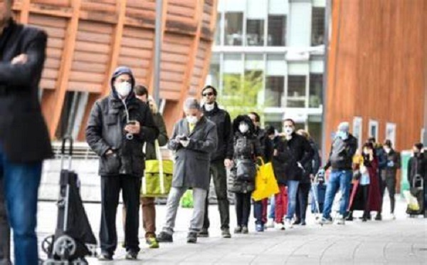 Covid in Piemonte: oggi 3mila contagi e 17 decessi. In calo i ricoveri negli ospedali piemontesi