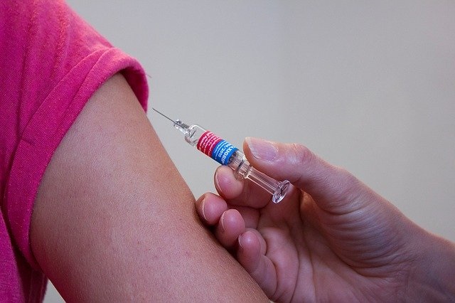 Covid in Piemonte: partirà a luglio la vaccinazione dei 12-15enni. C’è l’accordo Regione e pediatri