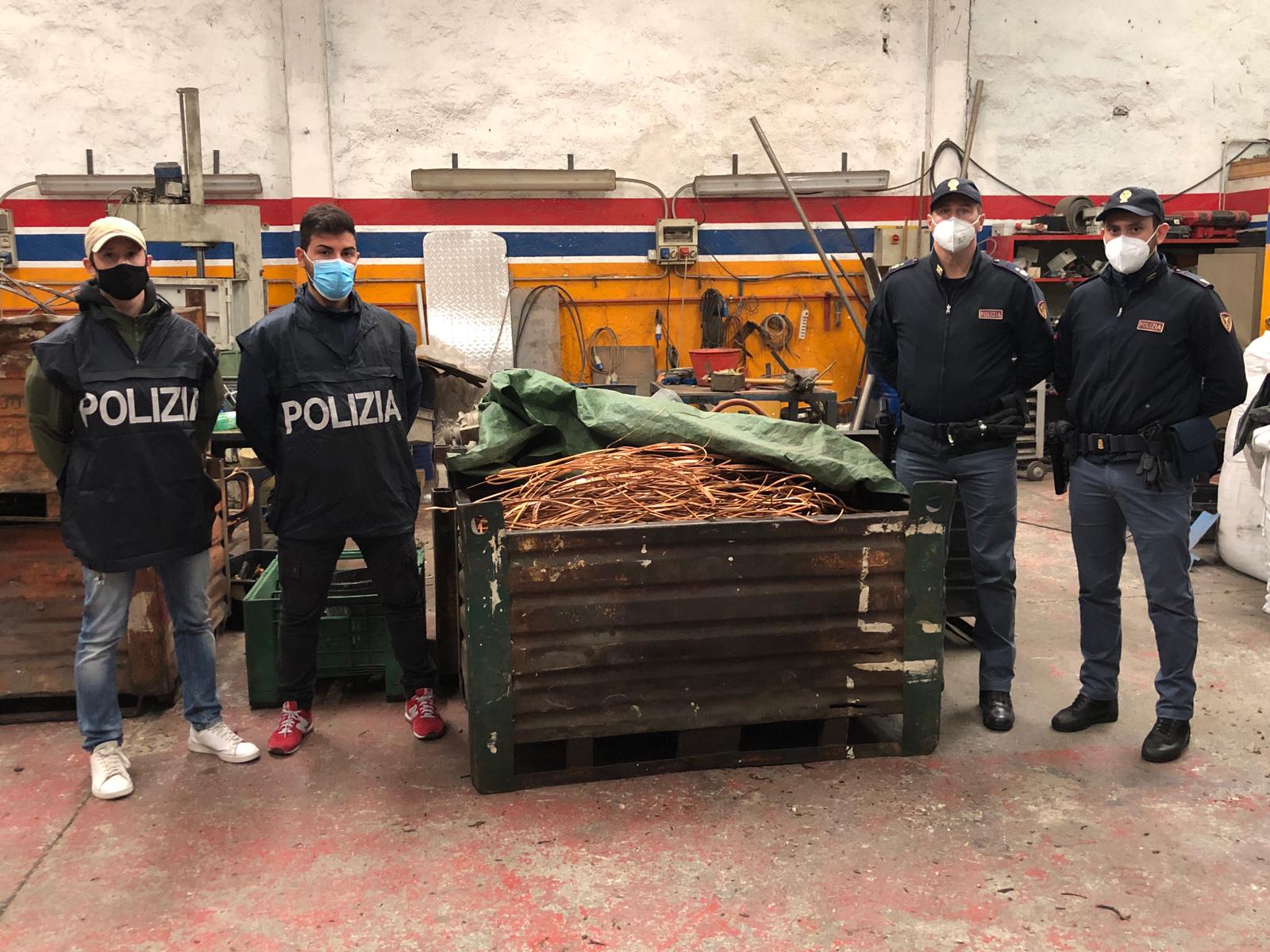 Rondissone: la polizia recupera due tonnellate di rame su un furgone. Quattro i denunciati