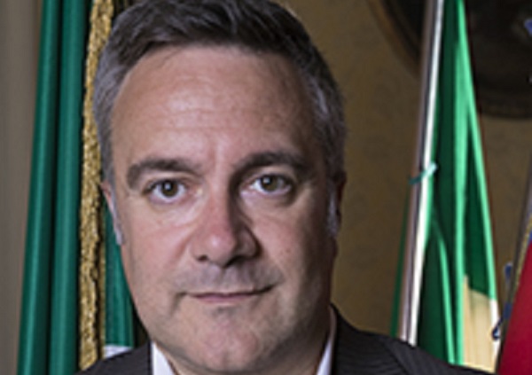 Covid, appello del professor Stecco alle Ong: “Siamo allo stremo. Inviate personale sanitario”