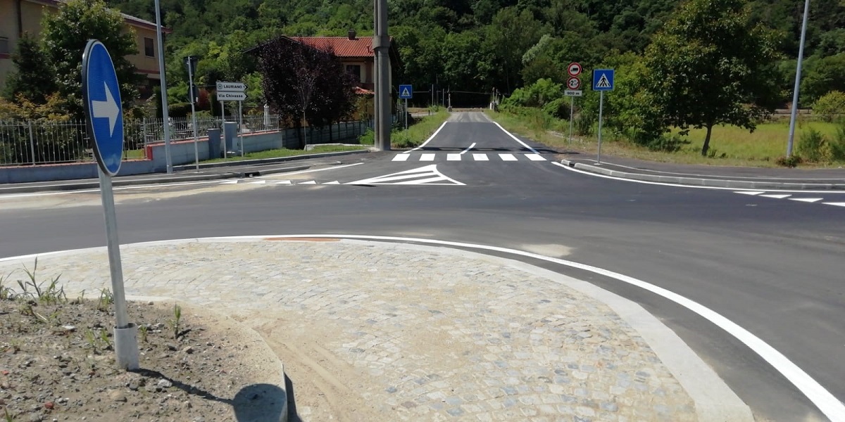 Strade più sicure nel Chivassese: è stata completata la rotatoria nel Comune di Lauriano