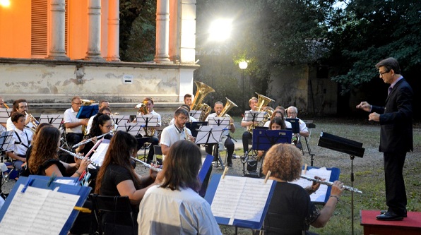 Grande successo di pubblico per il concerto estivo della Filarmonica Rivarolese a Villa Vallero