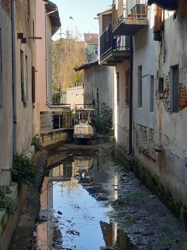 Chivasso: al via i lavori per la sostituzione delle paratoie sulla roggia San Marco in via Paleologi