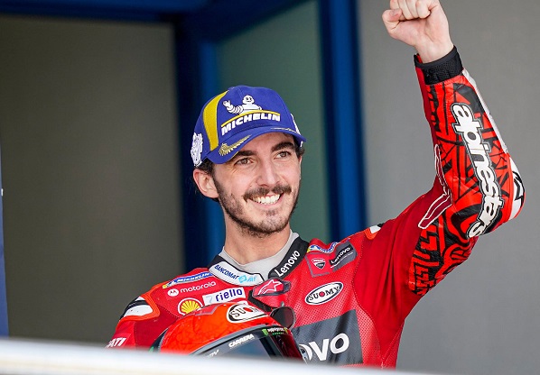 MotoGP, Bagnaia vince il Gran Premio delle Americhe: errore fatale per Marc Marquez