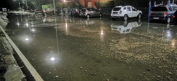 Un violento nubifragio si abbatte su Ivrea e Canavese: strade allagate, grandine e gravi danni ai raccolti