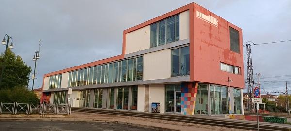 Chivasso: risolta l’anomalia dell’allarme antincendio. Riapre lunedì 26 la biblioteca Movimente