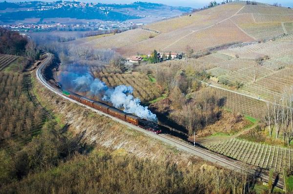 Domenica 2 ottobre, il treno storico del Basso Monferrato, si fermerà alla stazione di Chivasso