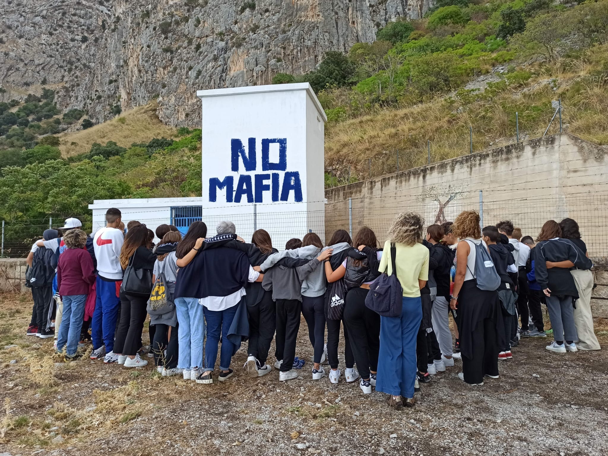 “Le regole per crescere liberi”, istituzioni e studenti delle scuole di Volpiano a Capaci e Caccamo