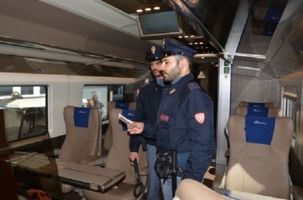 Borgofranco d’Ivrea: manometteva i passaggi a livello delle Ferrovie. Denunciato dalla Polfer