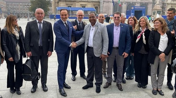 Lotta al Covid: la gratitudine del Piemonte ai sanitari cubani della Brigata “Henry Reeve”