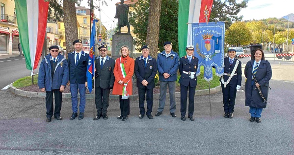 Cuorgnè: celebrato il IV Novembre. La sindaca Cresto: “Via dai nostri cuori i rancori che portano alla guerra”