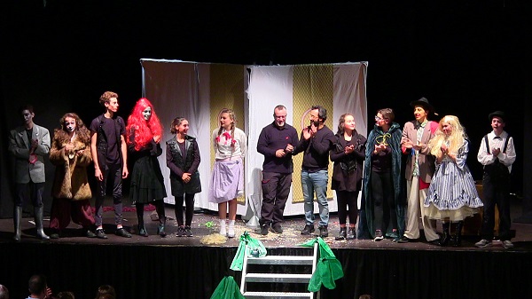 Volpiano, sono aperte le iscrizioni al laboratorio di teatro per adolescenti “Orme in viaggio”