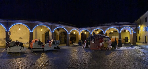 Rivarolo Canavese: in piazza Litisetto il “Magico mondo di Babbo Natale” per celebrare l’Avvento