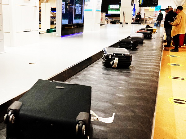 Caselle: l’aereo da Bari per Torino parte arriva con sei ore di ritardo. 250 euro di rimborso ai passeggeri