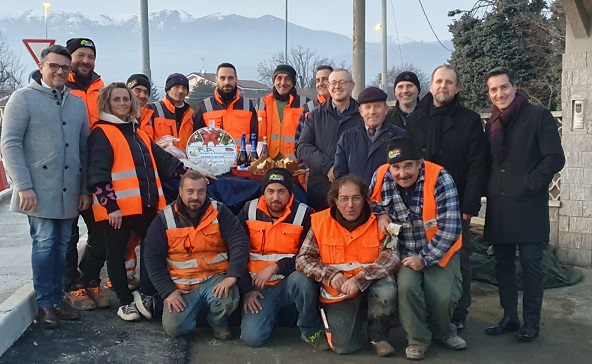Ad un mese dall’inizio dei lavori, la nuova rotonda di Busano è già percorribile in sicurezza