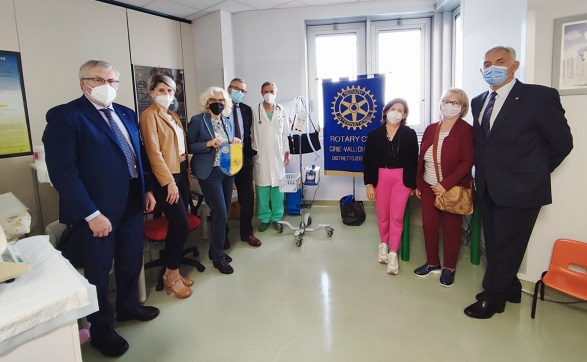 Chivasso: generosa donazione congiunta del Rotary e del Rotaract Club a favore della Pediatria