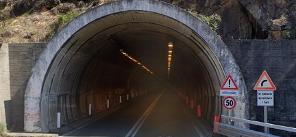 Valli di Lanzo, chiusa per controlli la galleria “Monte Basso”. Traffico deviato su Germagnano