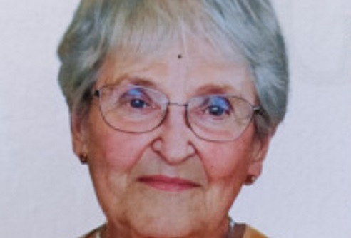 L’addio di San Benigno a Maria Dogliani, la farmacista che vendeva medicine e regalava sorrisi