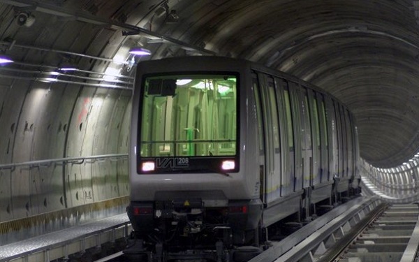 Torino: card a due euro per viaggiare gratis in metropolitana per un anno intero. Ma è una truffa