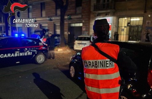 Ivrea: controlli serali dei carabinieri sulle strade. 9 denunce per ubriachezza e possesso di droga