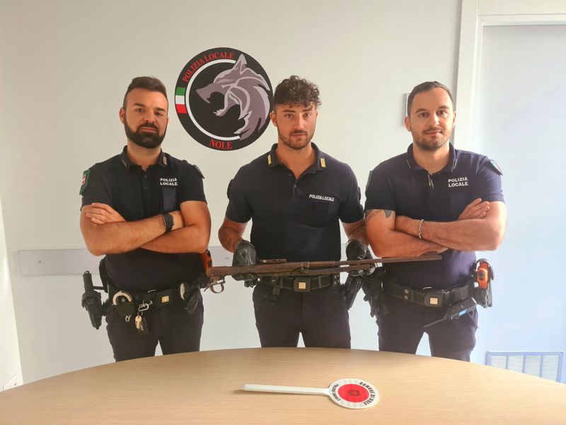 Nole-Pont Canavese: custodiva armi abusive e rubate. Un uomo denunciato dalla Polizia locale