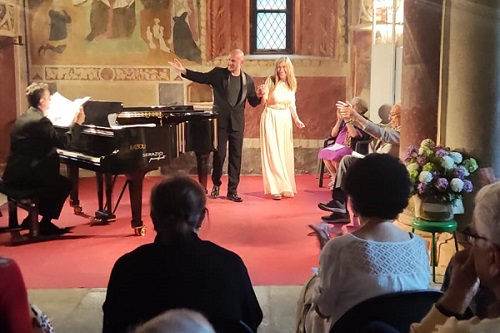 Gran concerto a Valperga per celebrare i cento anni della nascita del tenore canavesano Fernandi